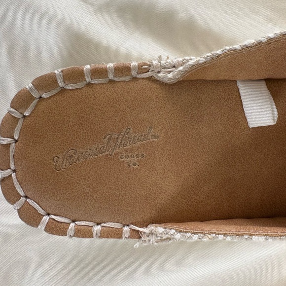 Universal Thread espadrille slides size 8 - Picture 2 of 7